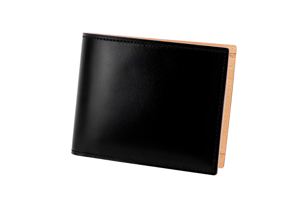 CORDOVAN (コードバン) 小銭入れ付き二つ折り財布の写真