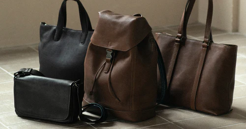 土屋鞄製造所のバッグの写真